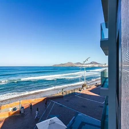 דירה Ocean & Auditorium Views