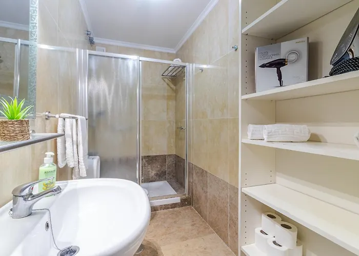 Ocean & Auditorium Views