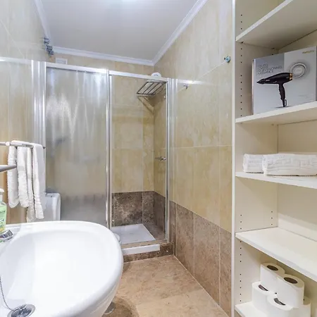 Ocean & Auditorium Views