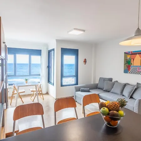 Ocean & Auditorium Views Apartment