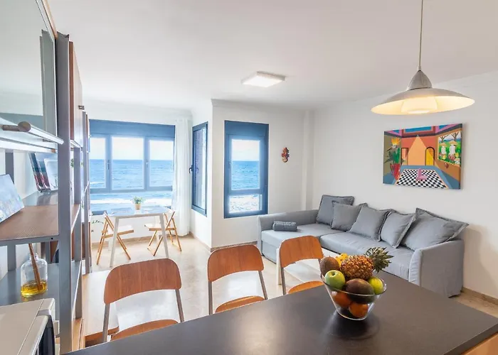 Ocean & Auditorium Views Apartment