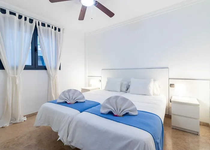 Apartment Ocean & Auditorium Views